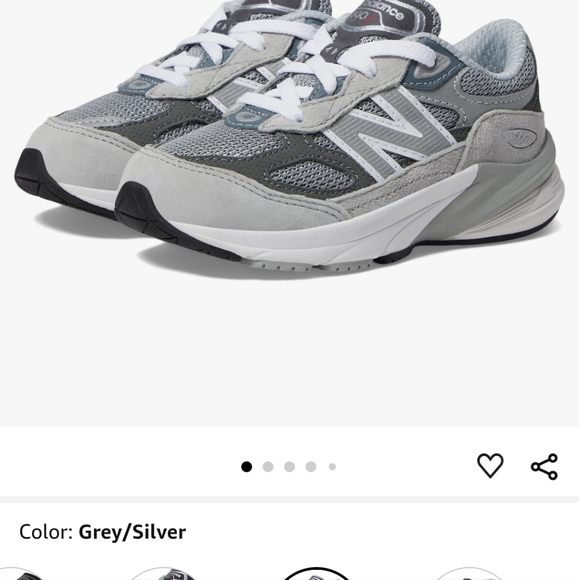 LIKE NEW Child Size 13 New Balance 990 v6 - Picture 8 of 8